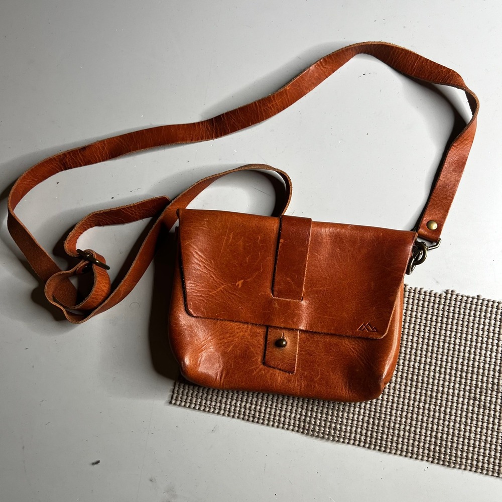 Handmade Leather Crossbody Bag Cognac Brown Mountain Logo Small Messenger